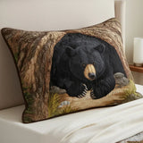 Quilted cushion cover with bear den