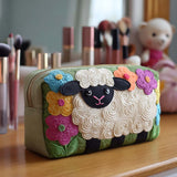 Quilted beauty case with sheep NCU0VT287